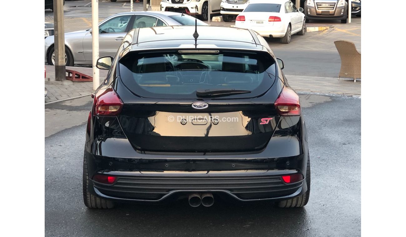 Ford Focus FORD FOCUS ST MODEL 2017 GCC CAR PERFECT CONDITION FULL OPTION SUN ROOF LEATHER SEATS BACK CAMERA BA