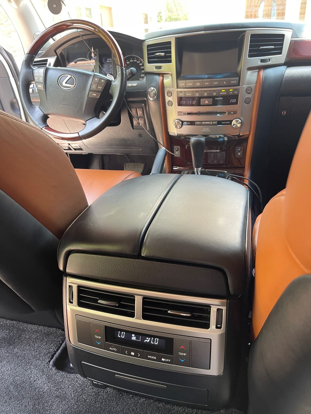 Lexus LX570 PLATINUM