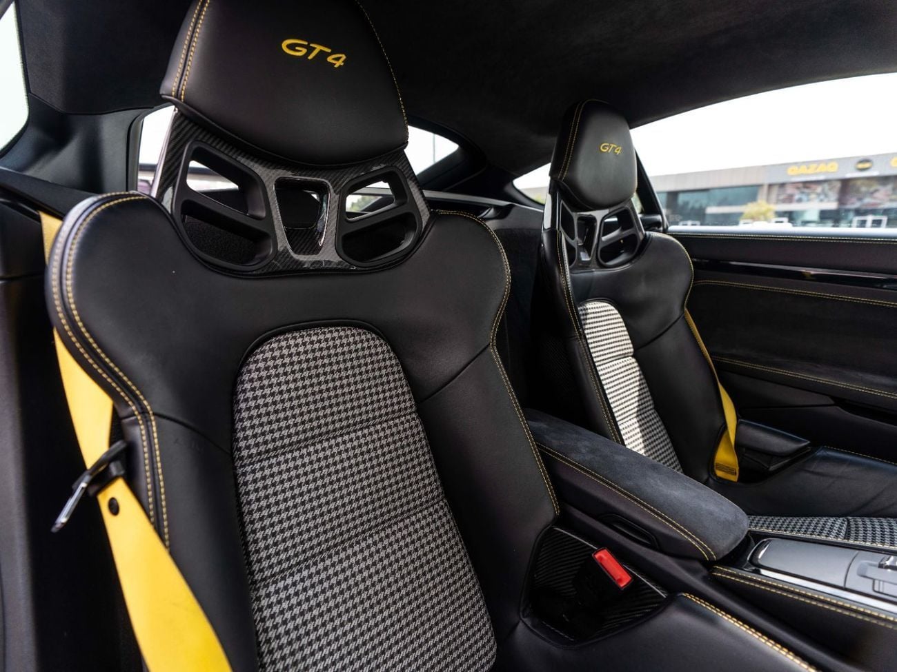 بورش كايمان 718 GT4 4.0L (420 HP) M/T