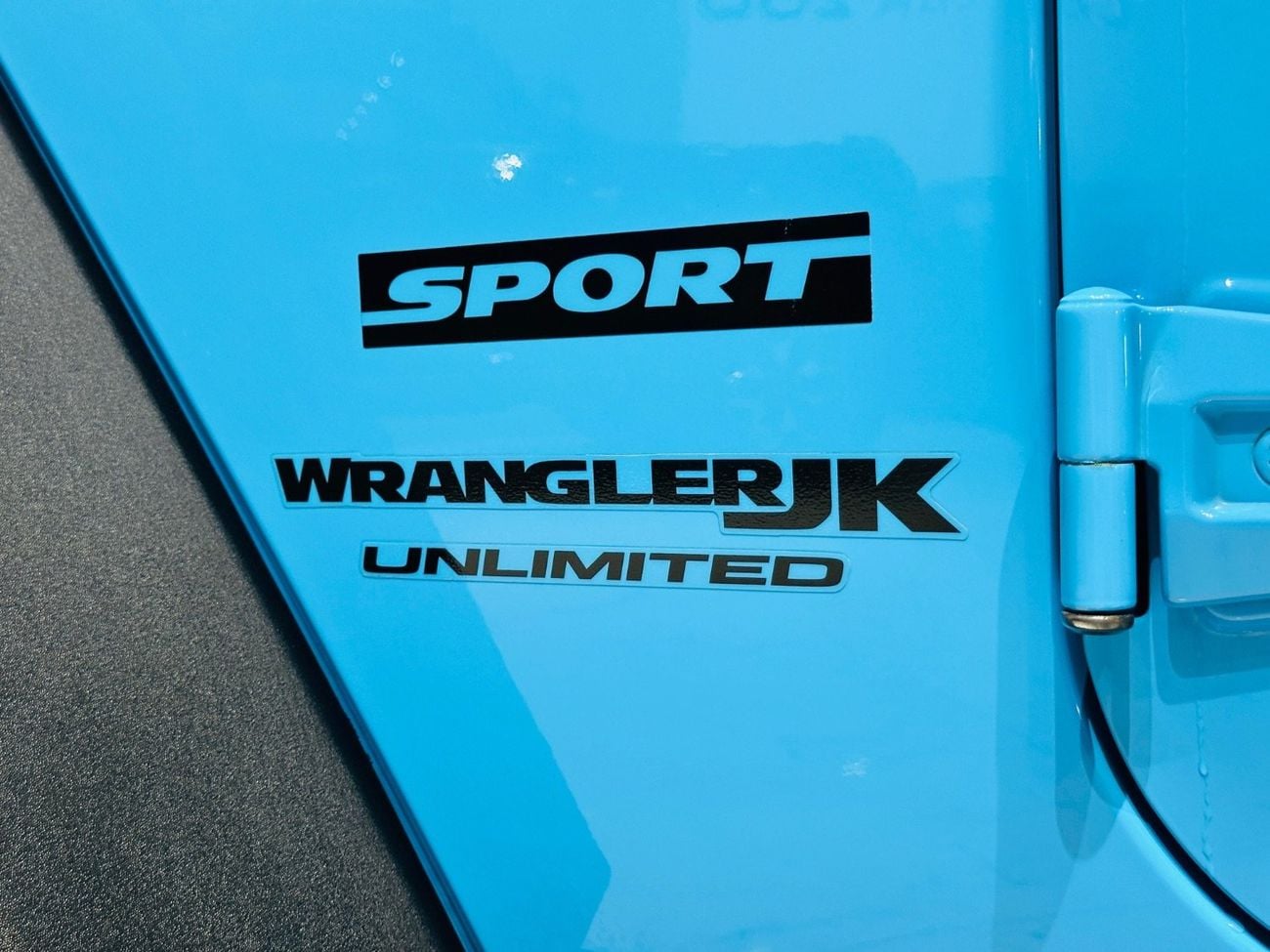 Jeep Wrangler Unlimited Sport 3.6L A/T