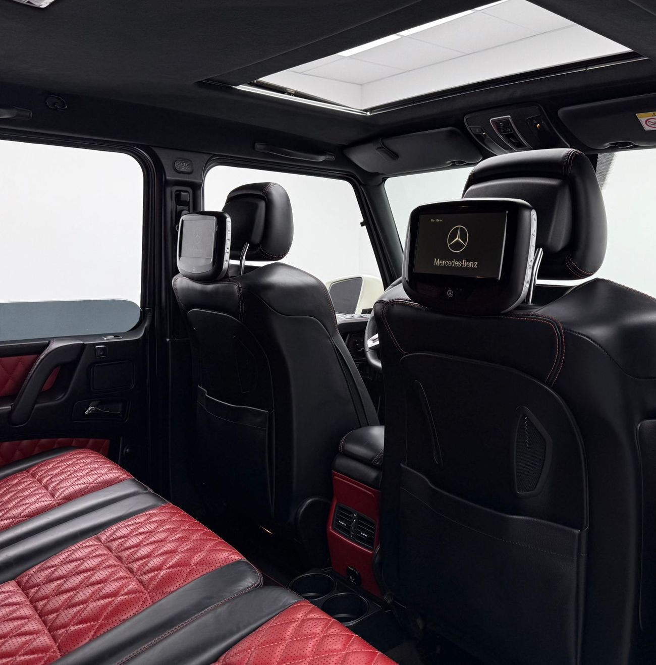 Mercedes-Benz G 63 AMG Std 5.5L 2017 Mercedes Benz G63 AMG, Full Mercedes Service History, Low Km, Excellent Condition, GCC