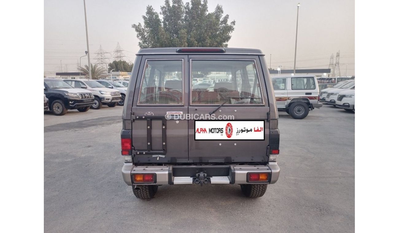 Toyota Land Cruiser 70 4.0L V6 2doors (Winch + Alloy Wheels)