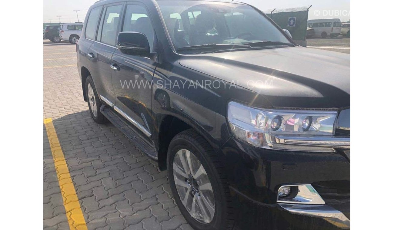 تويوتا لاند كروزر 5.7L V8 VXS Petrol 2020MY Full Option ( Export Only )