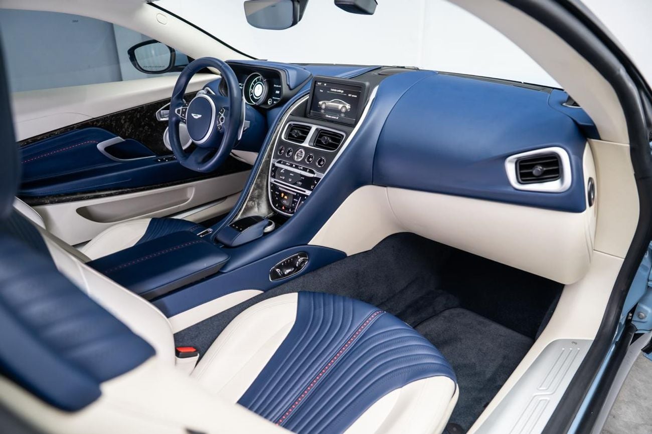 Aston Martin DB11 V8 Coupe