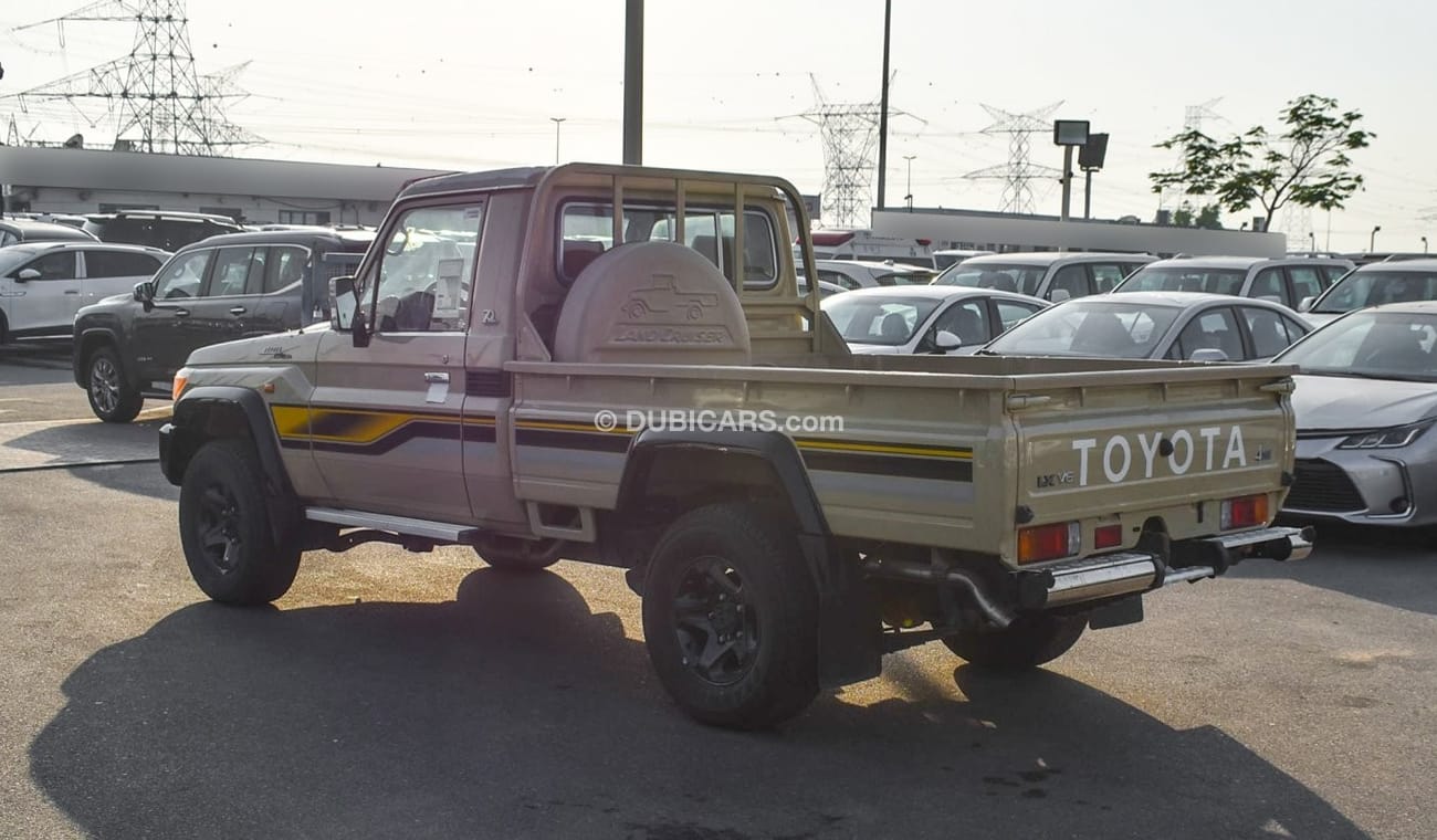 Toyota Land Cruiser Pick Up