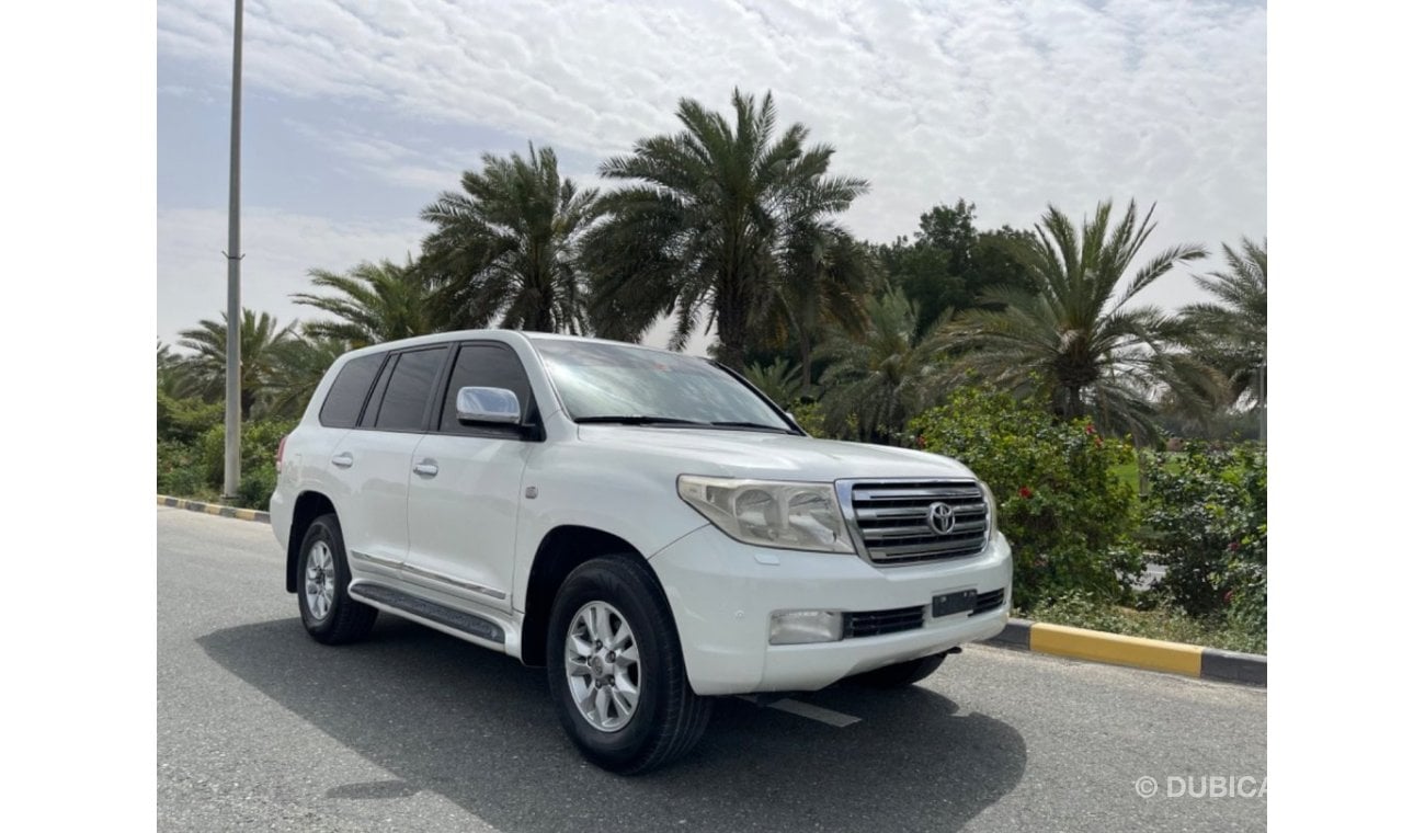 تويوتا لاند كروزر Toyota Land Cruisers  GXR V6 mobile 2010 Excellent Conditio  (Gcc- SPEC)  VERY GOOD CONDITION