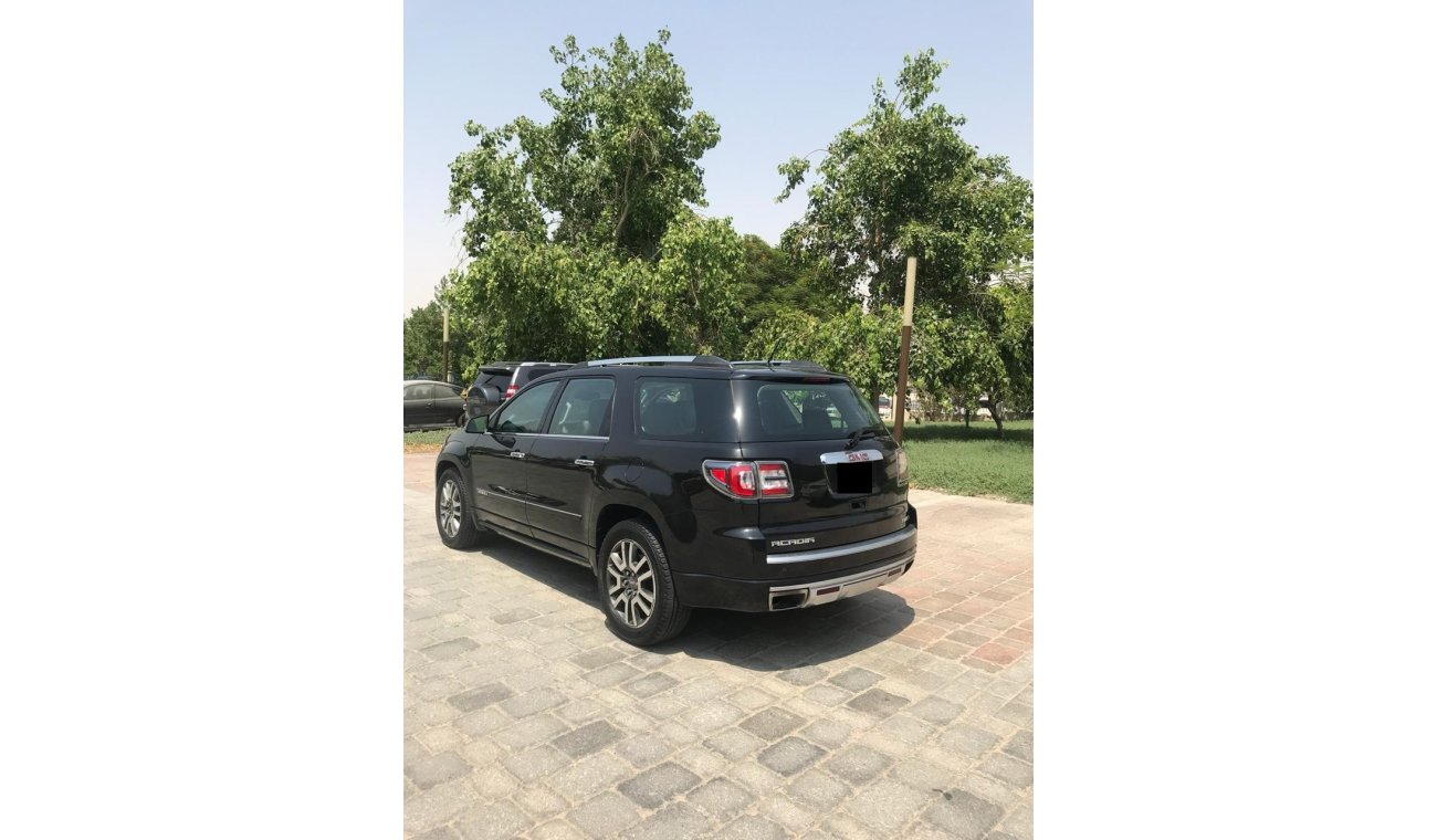 جي أم سي أكاديا DENALI 899X48 ,0% DOWN PAYMENT , MOON ROOF FULL OPTION