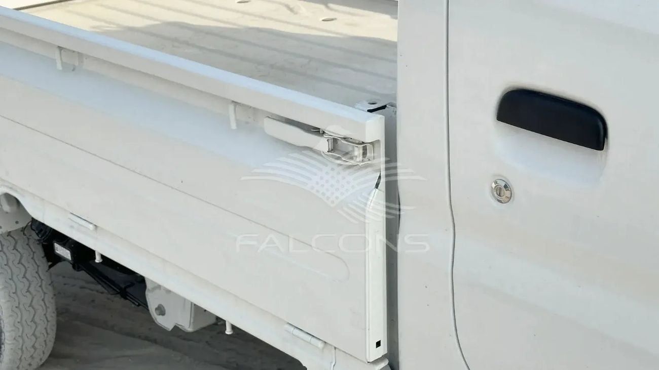 سوزوكي كاري SUZUKI Carry 1.5L 2WD 5MT