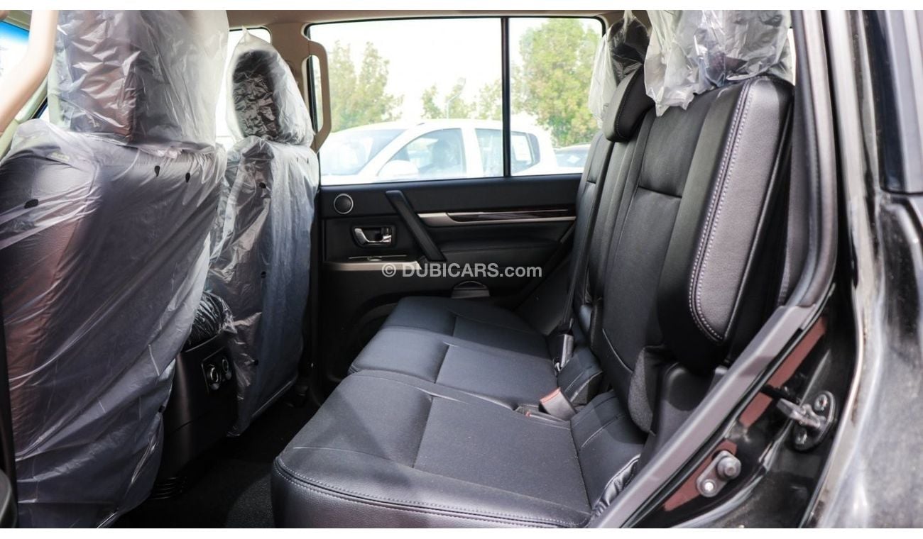 Mitsubishi Pajero 2020 3.8L | BLACK/BLACK | GCC specs Full Option | Export Price