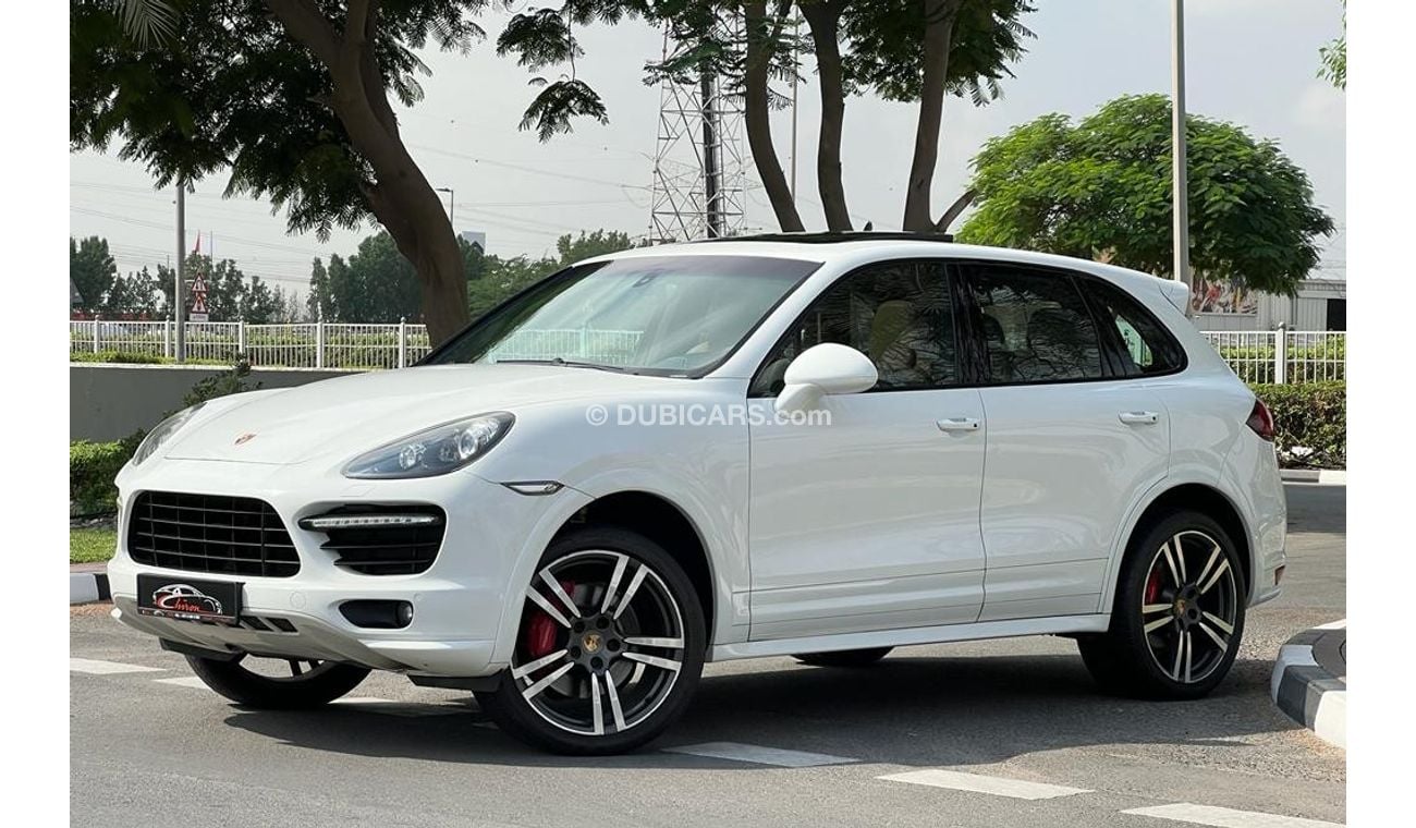 Porsche Cayenne PORSCHE CAYENNE GTS 2014 GCC FULL OPTION
