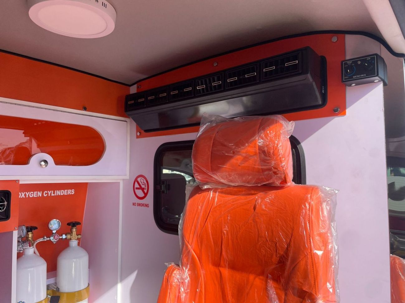 تويوتا هاياس TOYOTA HIACE AMBULACE 3.5 PETROL AUTOMATIC TRANMISSION