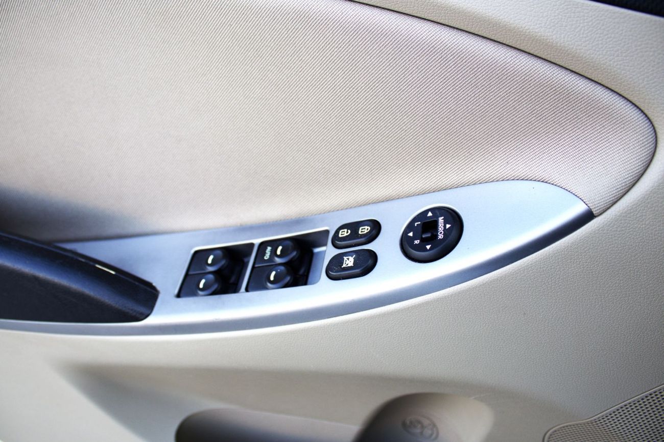 Hyundai Accent GL Hyundai Accent 2017 GCC in excellent condition