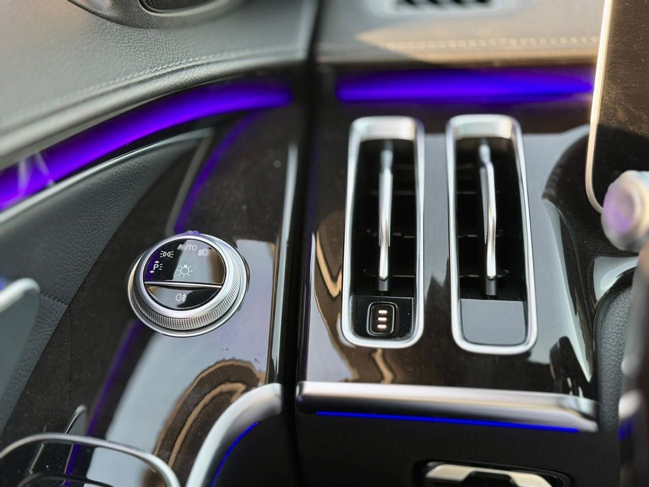 مرسيدس بنز S 500 4MATIC 3.0L