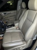 Nissan Pathfinder SV