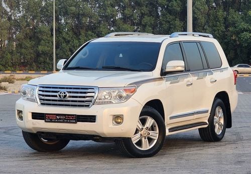 Toyota Land Cruiser GXR V8