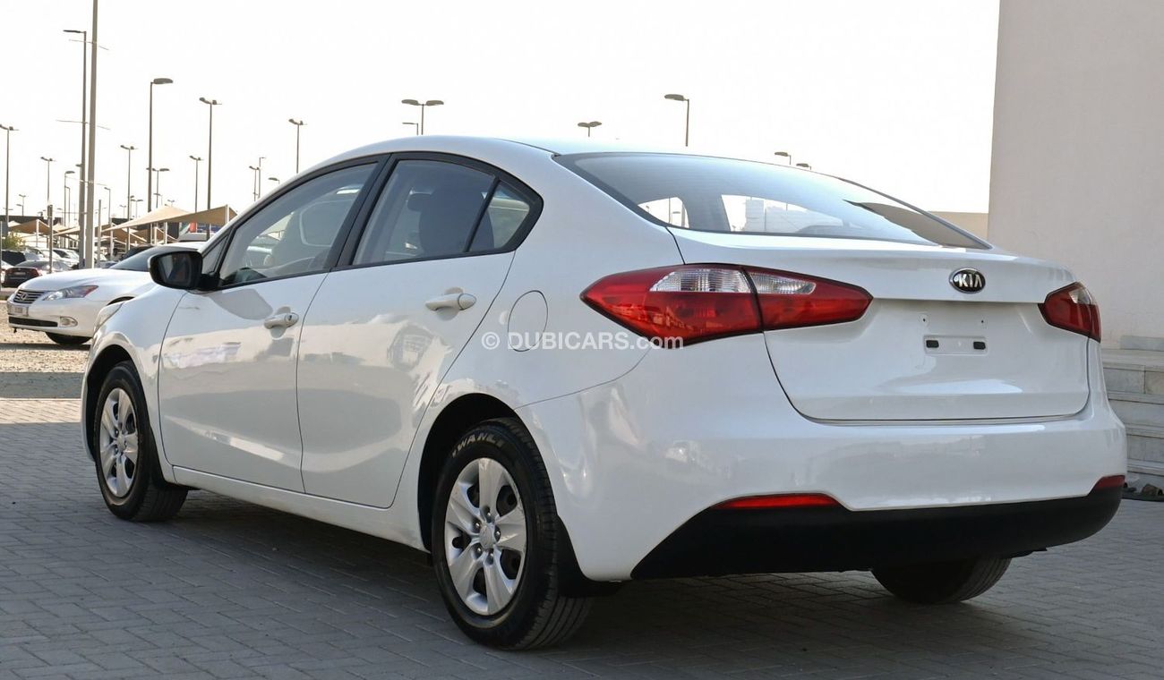 كيا سيراتو خليجي بحالة ممتازة بدون حوادث 1600 CC