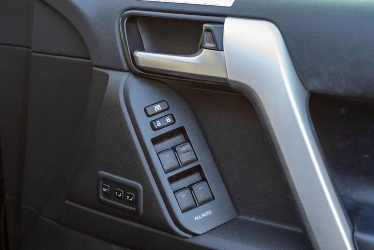 Toyota Prado TZG 2.8L DIESEL