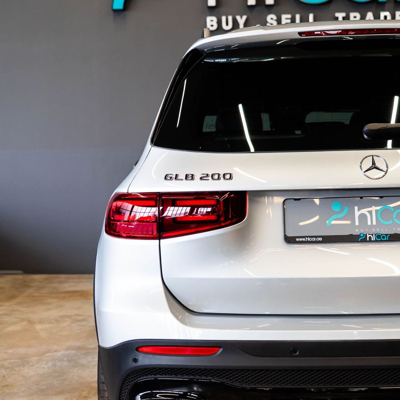 مرسيدس بنز GLB 200 AED 3,736 pm • 0% Downpayment • Mercedes-Benz GLB 200  • Agency Warranty