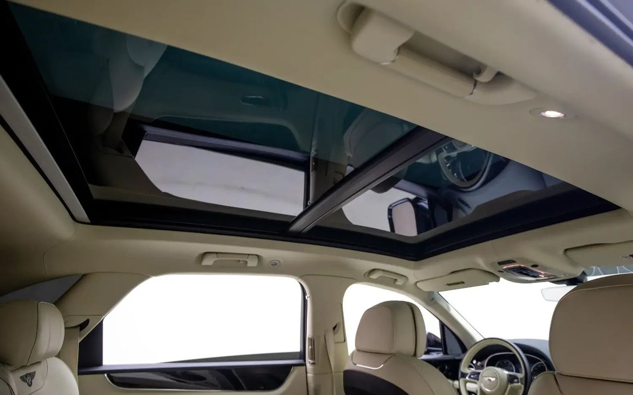 بنتلي بينتايجا Bentayga 4.0T - US Spec