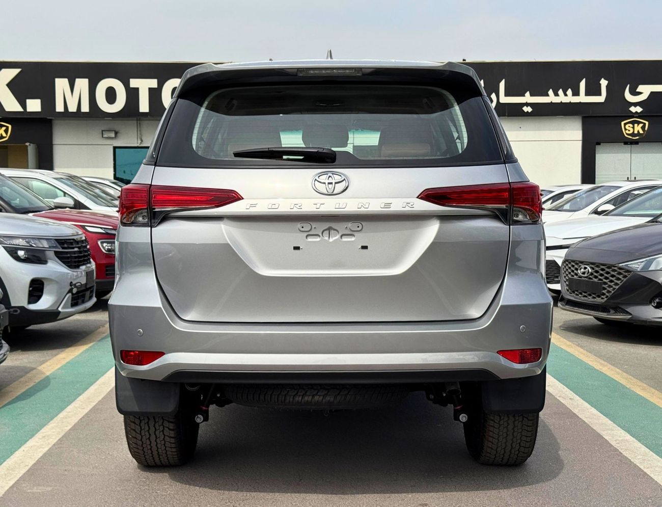 Toyota Fortuner | 2.7L V4 | 4wd | With Alloy Wheel