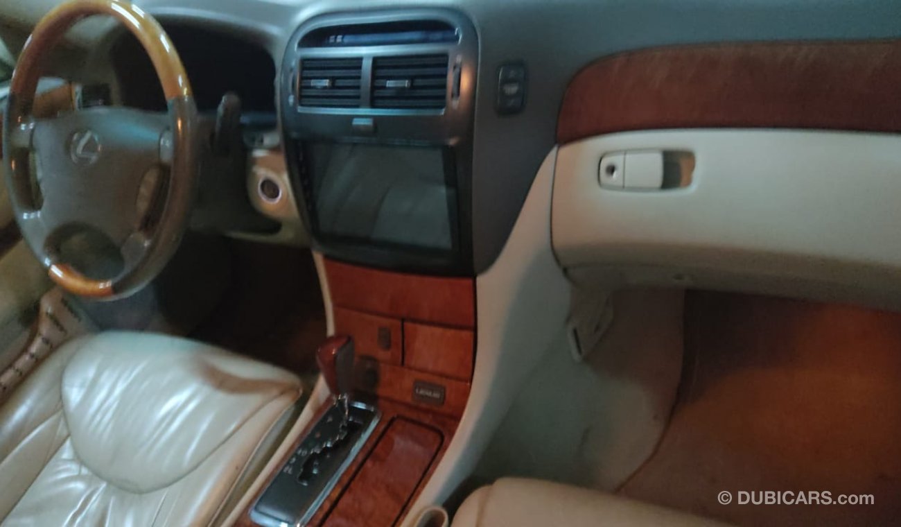 Lexus LS 430 Half-Ultra