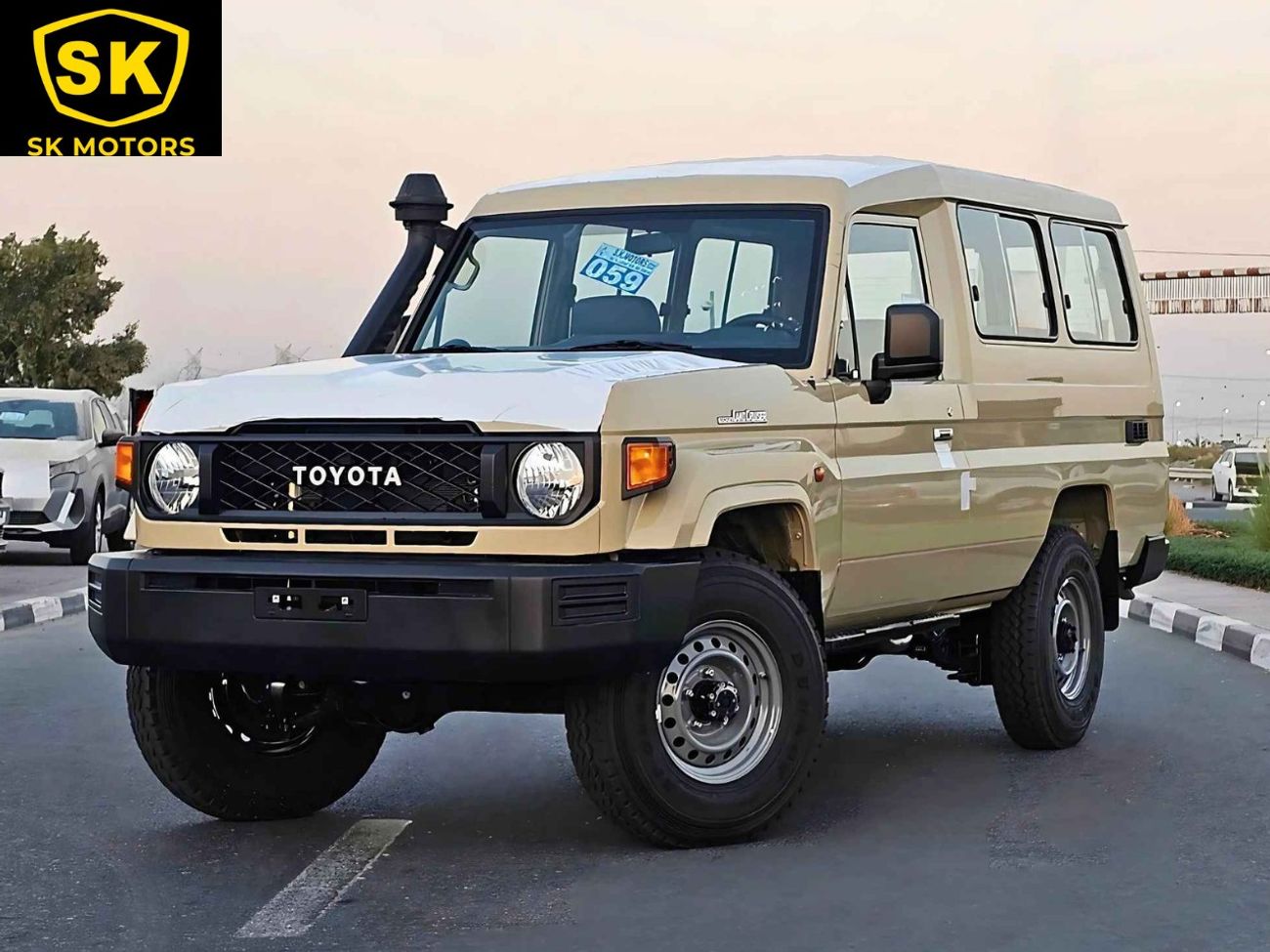 Toyota Land Cruiser 70 4.5L DIESEL / V8 / M/T / BASIC 3 DOOR / 4WD (CODE # 68082)