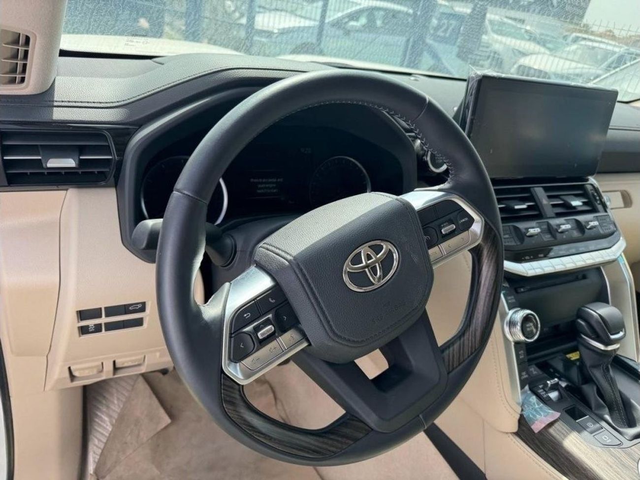 Toyota Land Cruiser VXR 3.5L