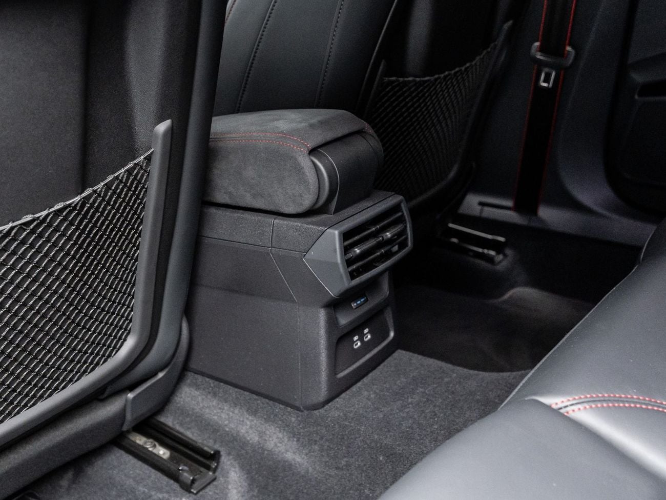 Audi RS3 TFSI quattro 2.5L Sportback 2025 Audi RS3, 2.5 TFSI Quattro, 4WD, 400bhp, 7 Speed Auto