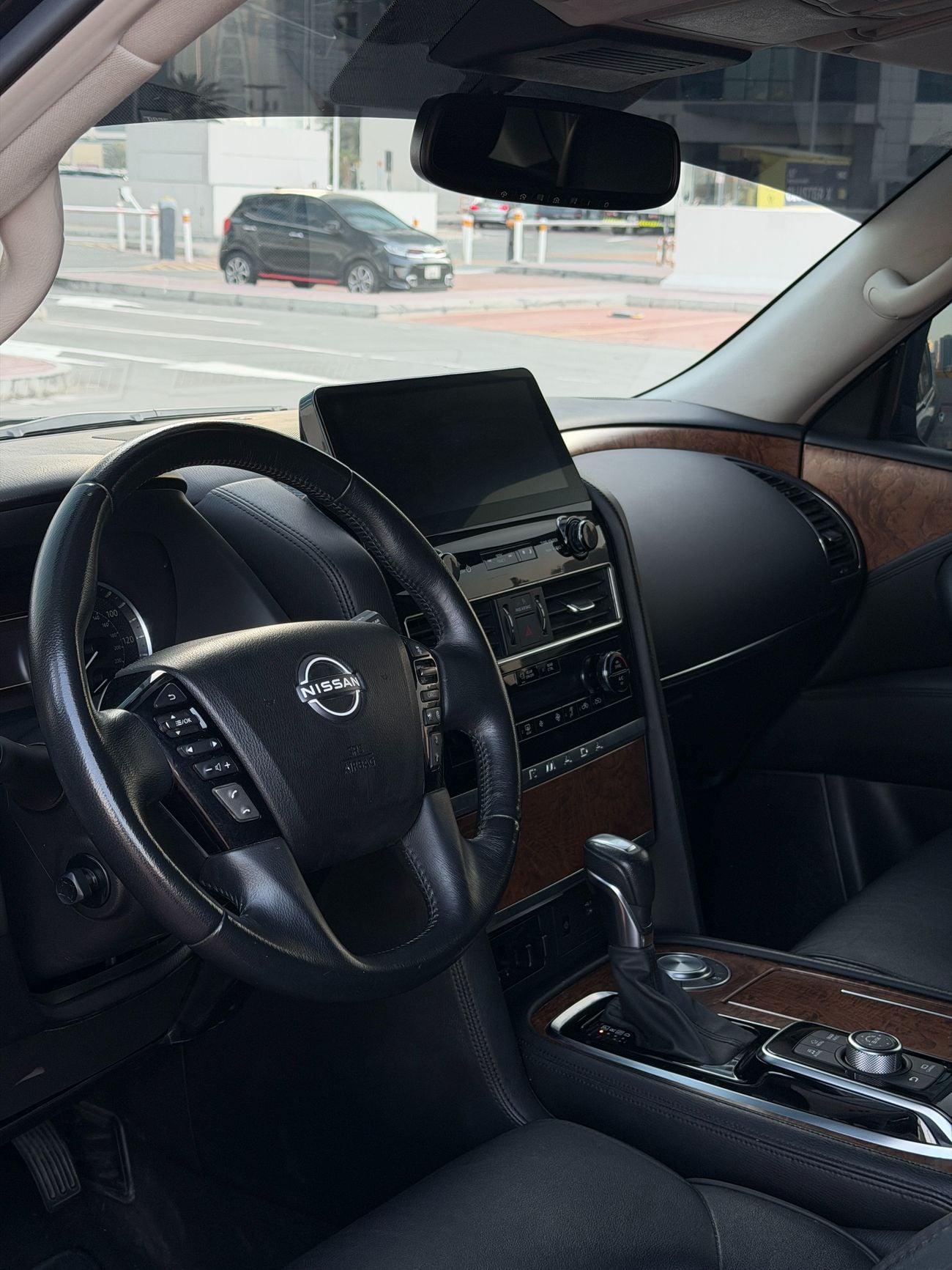 نيسان أرمادا SV