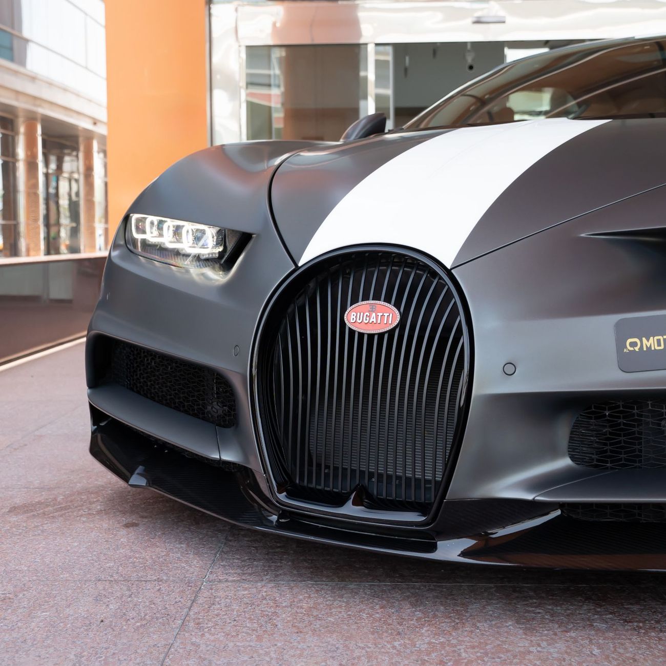 بوغاتي شيرون 2021 BUGATTI CHRION LES LEGANDS DU CIEL ( 1 OF 20 ) DONE 6000KM ( 4 YEARS WARRANTY+ SERVICE )