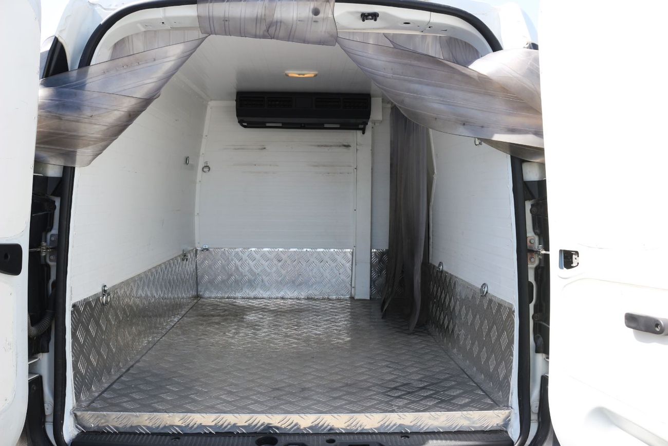 Renault Express RENUALT EXPRESS WITH CHILLER 2023 GULF SPACE