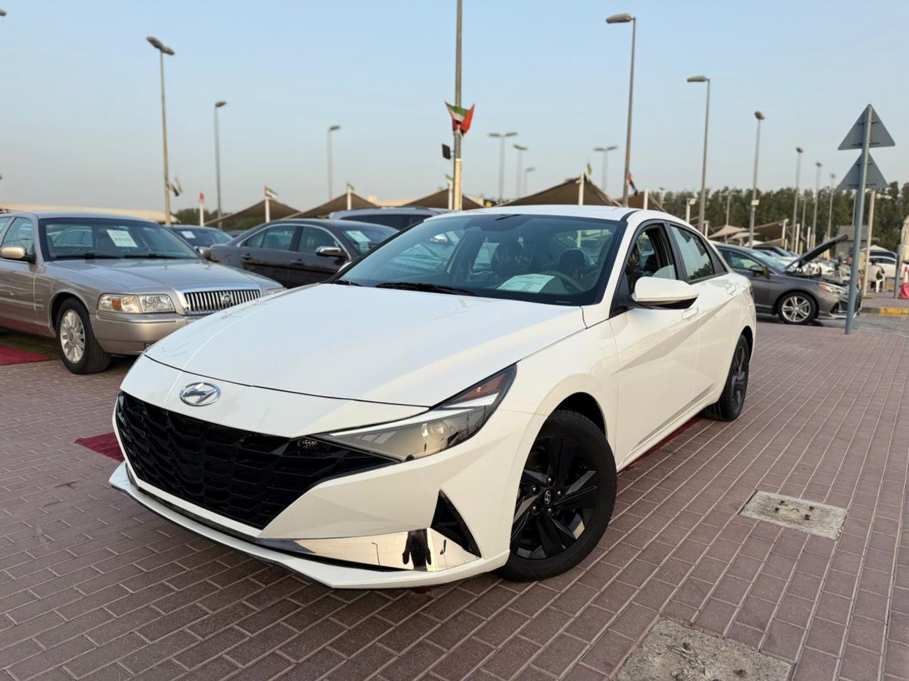 هيونداي إلانترا Comfort 1.6L