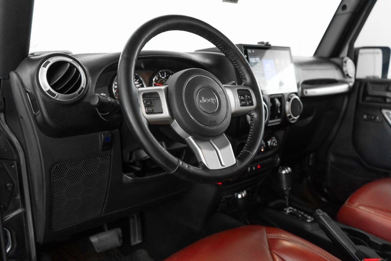 Jeep Wrangler Unlimited Sport 3.6L A/T