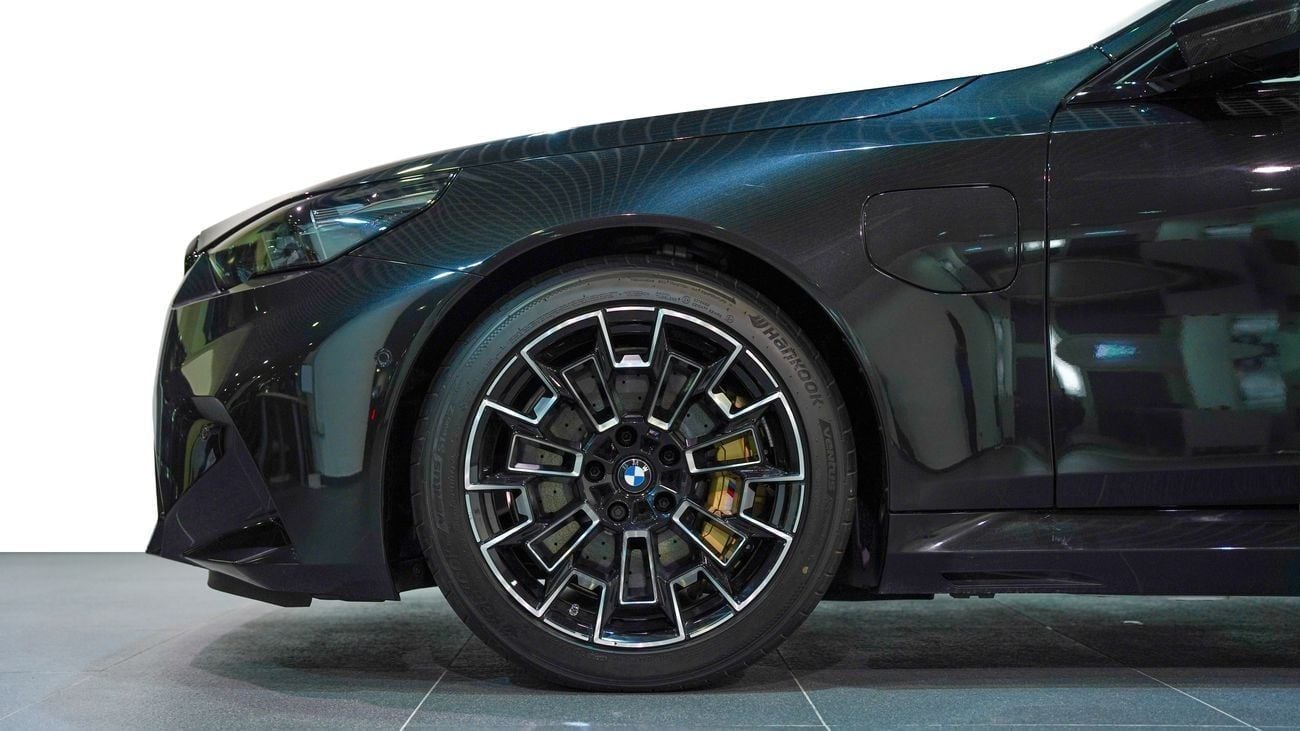 بي أم دبليو M5 