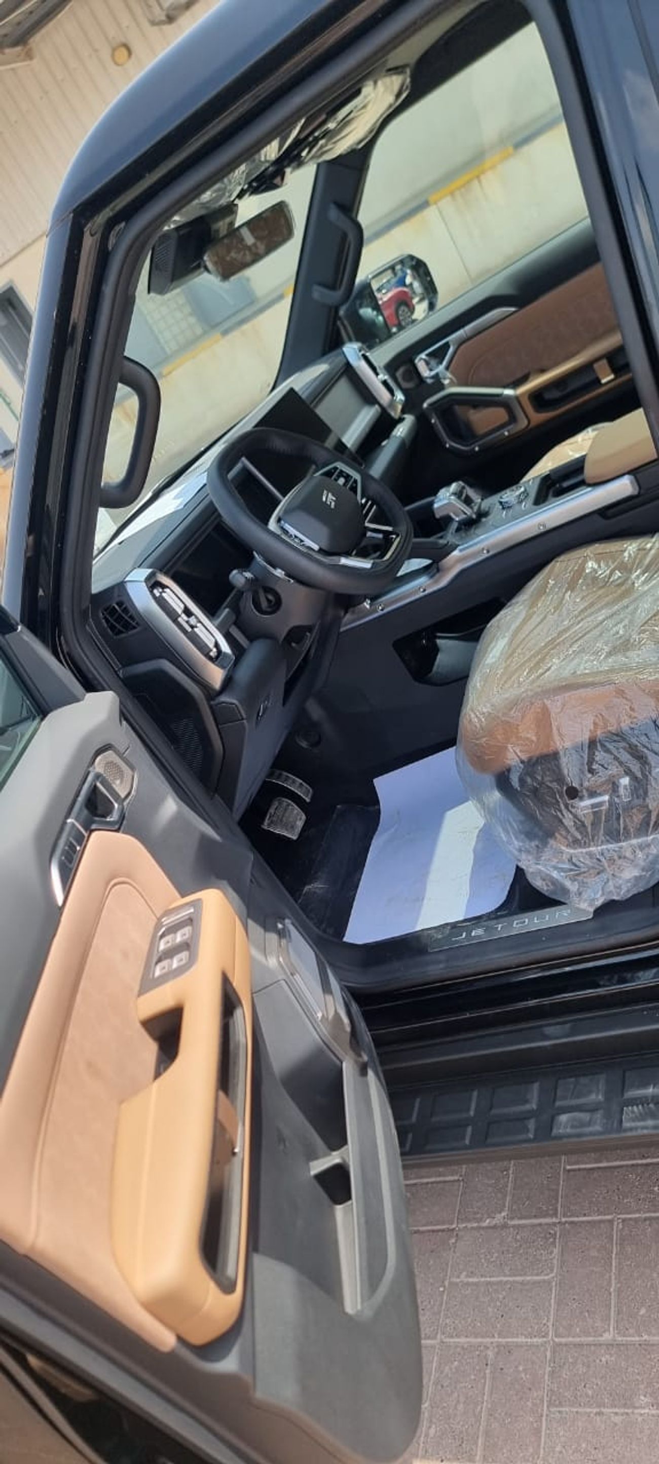 جيتور T2 2.0T 8AT FULL OPTION  2025 GCC SPECS (EXPORT ONLY)