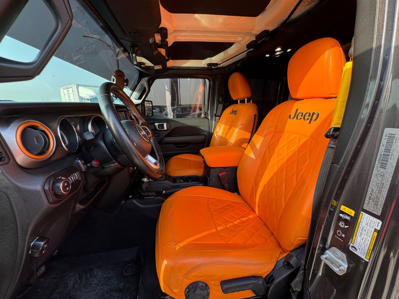 Jeep Wrangler Sport 3.6L M/T