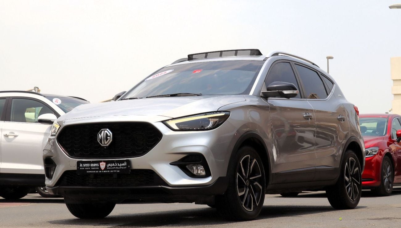 MG ZS LUX