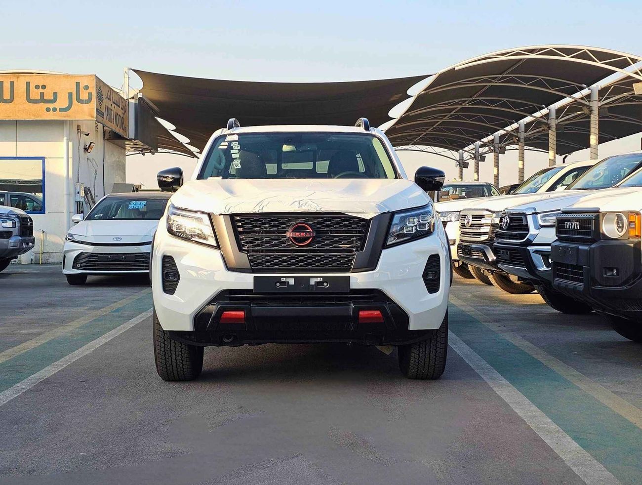 Nissan Navara PRO 4X / A/T / 2.5L V4 DSL / 360* CAMERA / BIG BODY / BED LINER / BODY KIT (CODE # 69081)