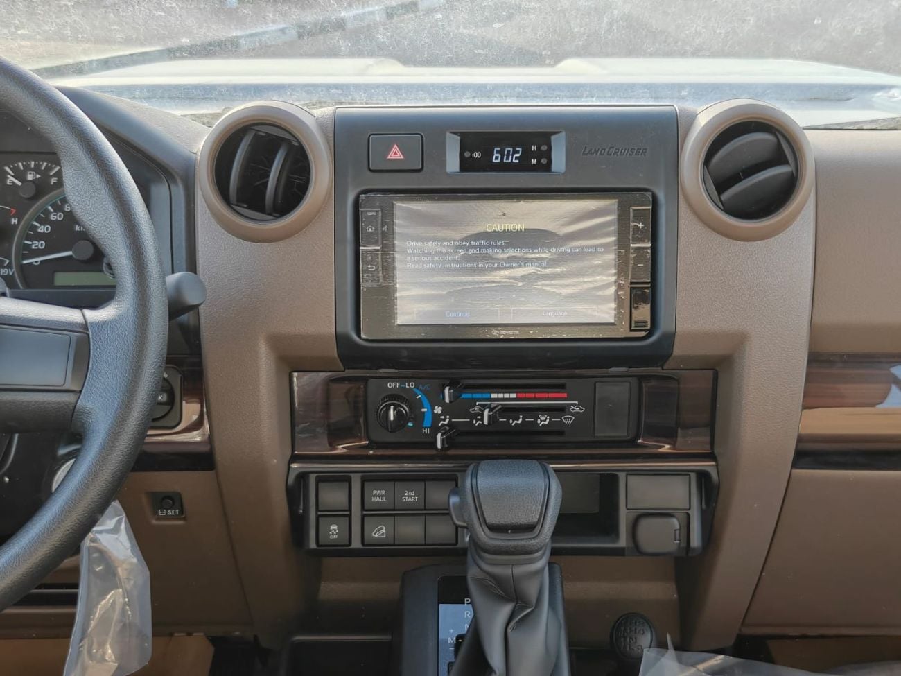 تويوتا لاند كروزر بيك آب 2026 TOYOTA LC 79 PICKUP 4L PETROL DOUBLE CABIN AT