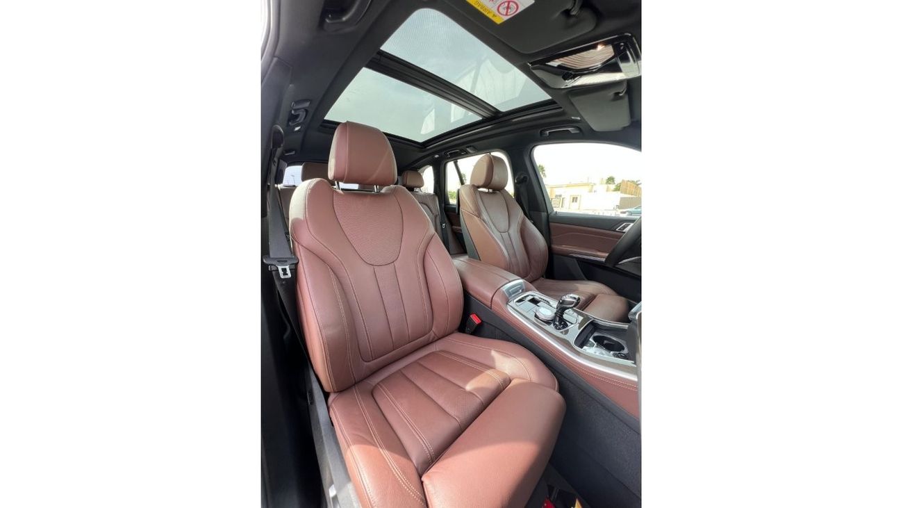 BMW X5 40i xDrive BMW X5 XDrive 40i M package  Head-Up Display  Panoramic Full Option Under warranty Till 2