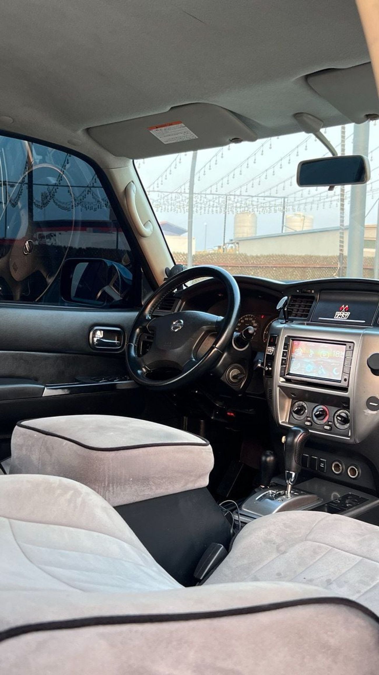 نيسان باترول سفاري GL 4.8L A/T (7 Seater)