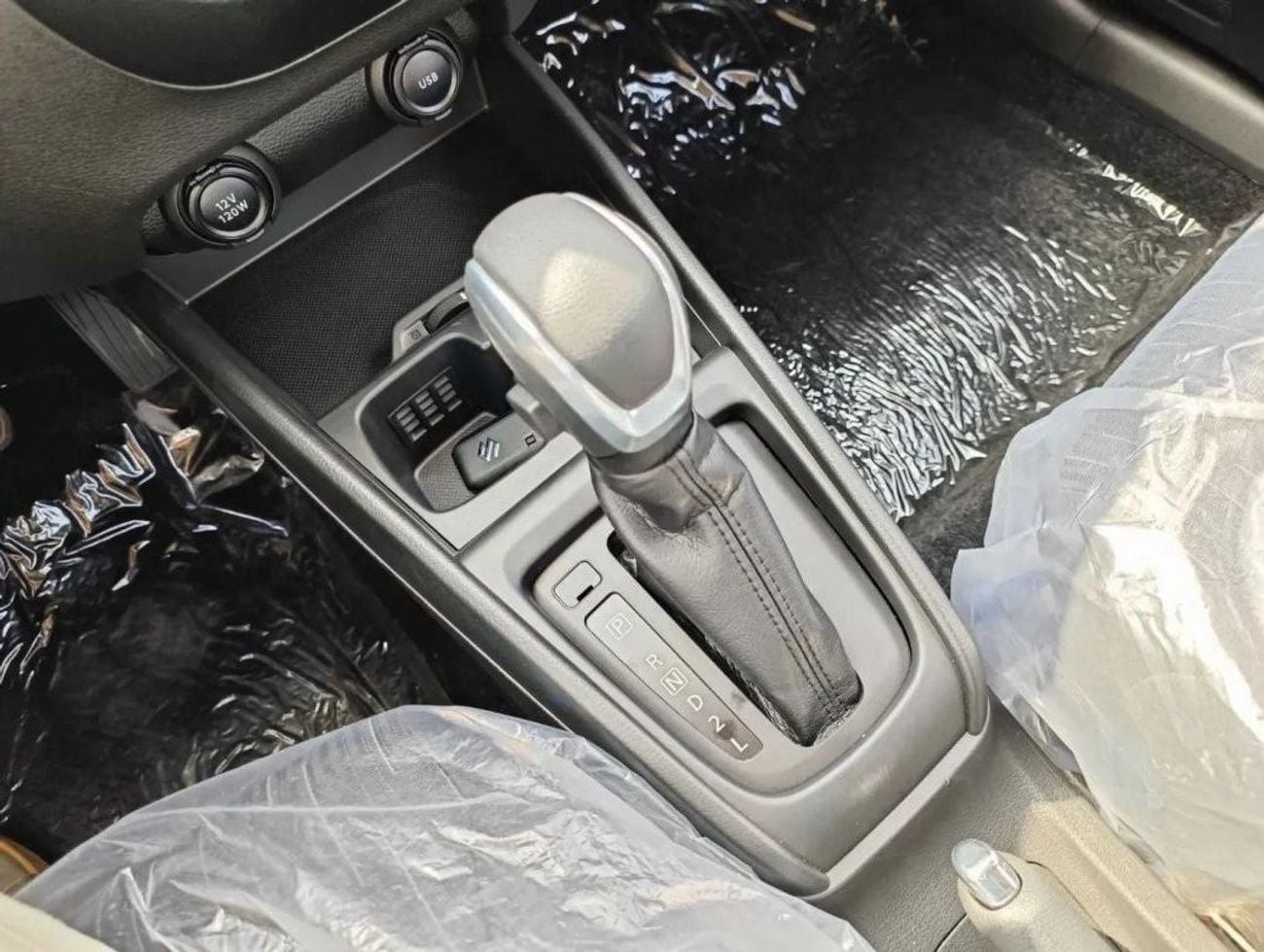 سوزوكي ايرتيغا SUZUKI ERTIGA GLX 2024 A/T 1.5L 4CY PETROL SILVER full