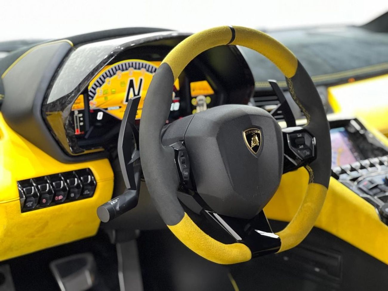 Lamborghini Aventador 2016 Lamborghini Aventador SV Roadster (Full Forged Carbon), Service History, GCC