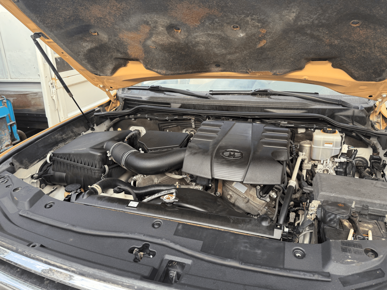 Toyota Land Cruiser EXR 4.0L