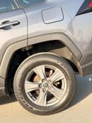 تويوتا راف ٤ XLE Full Option 2022 with sunroof, push start