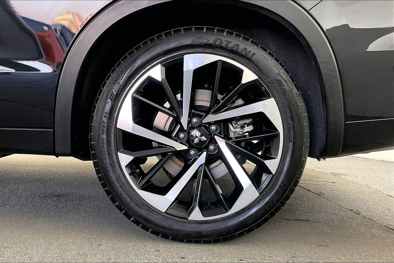 Mitsubishi Outlander Premium - Launch Edition | National Day Celebration | Guaranteed Warranty | 0 Down Payment