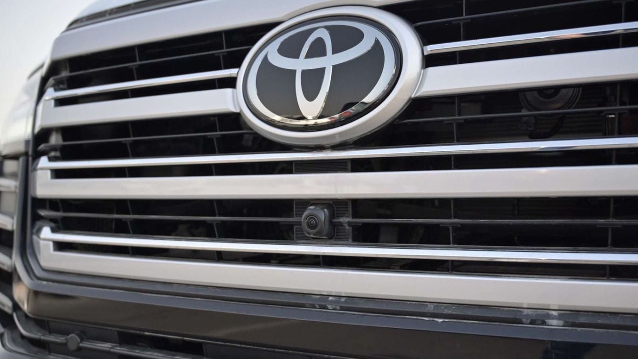 Toyota Land Cruiser TOYOTA LC300 3.5L PETROL HYBRID 2026 MODEL