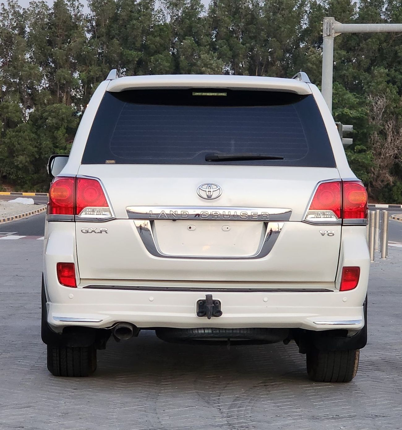 Toyota Land Cruiser GXR+ 4.6L