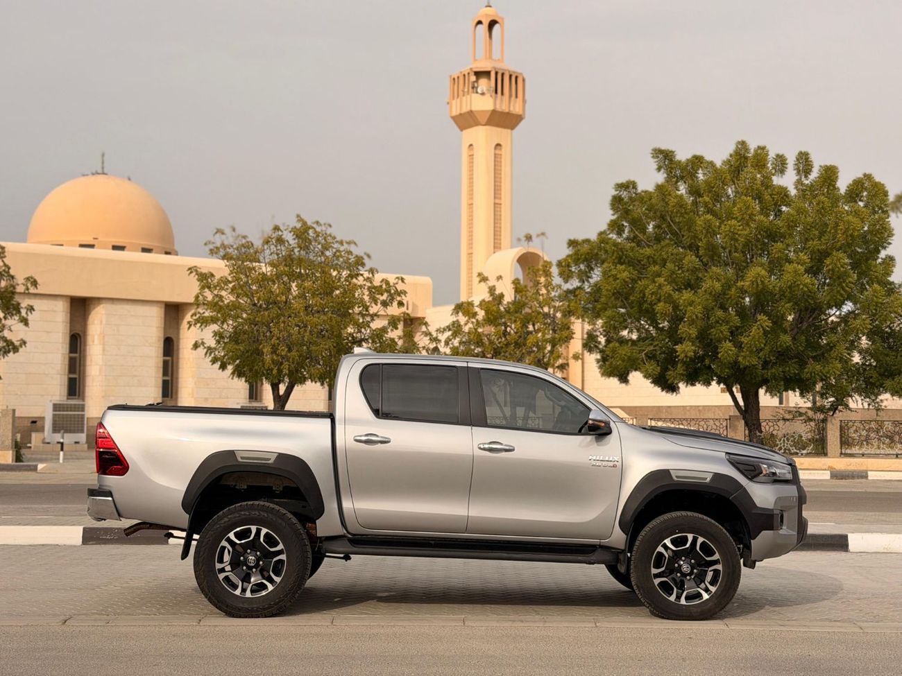 تويوتا هيلوكس Toyota Hilux 2023 RHD Golden automatic transmission