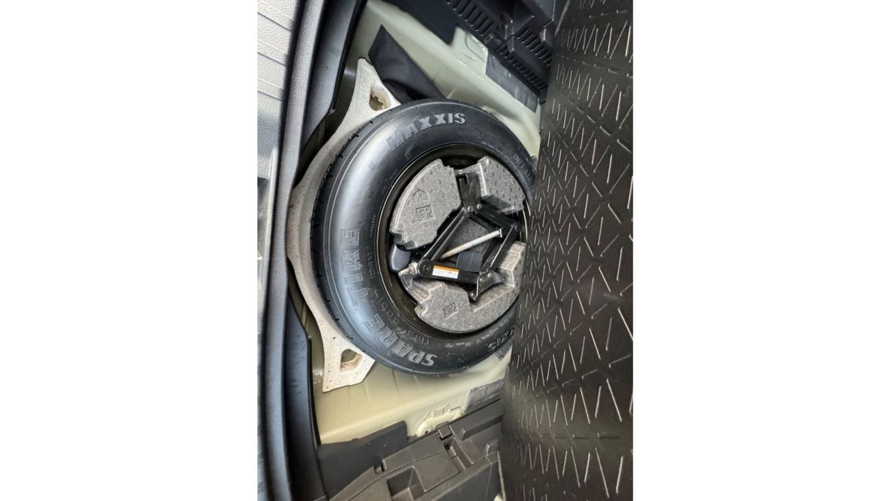 تويوتا راف ٤ 2021 LE HYBRID LOW MILES US SPEC